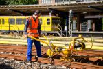 Universalschraubmaschine im Gleisbau